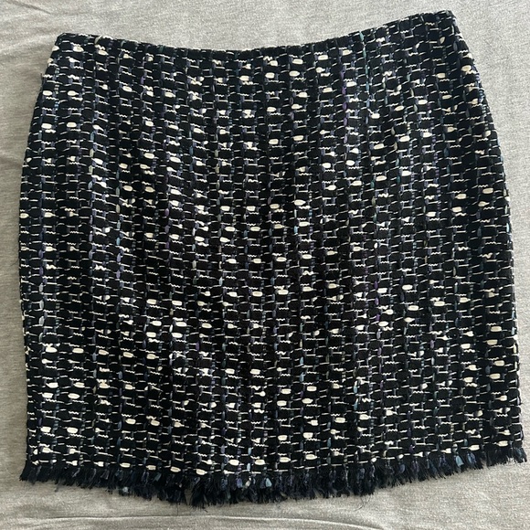 New Elie Tahari shades of blue with fringed bottom wool...